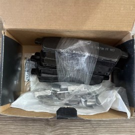 Brake Pad  Ultra Premium Ceramic Pads Akebono ACT757 Fits Ford F-250, F-350 Rear