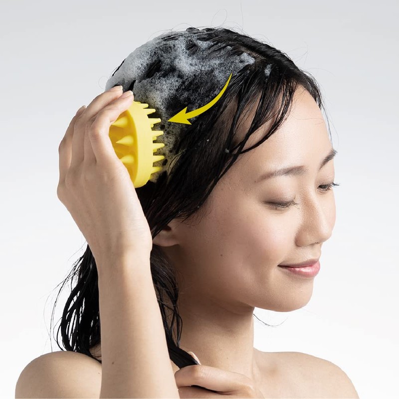 AKAISHI Scalp & Shampoo Brush (1 Piece)