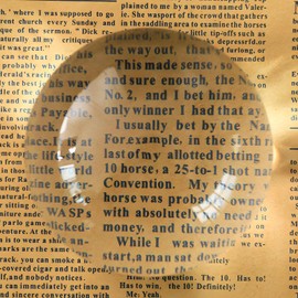 4X Magnifying Glass Dome, 3.7 Inch Large Optical Crystal Clear Acrylic Magnifier - Reading Aid for Books, Maps, Newspapers with Protective Bag & Box, Desktop Paperweight Decor