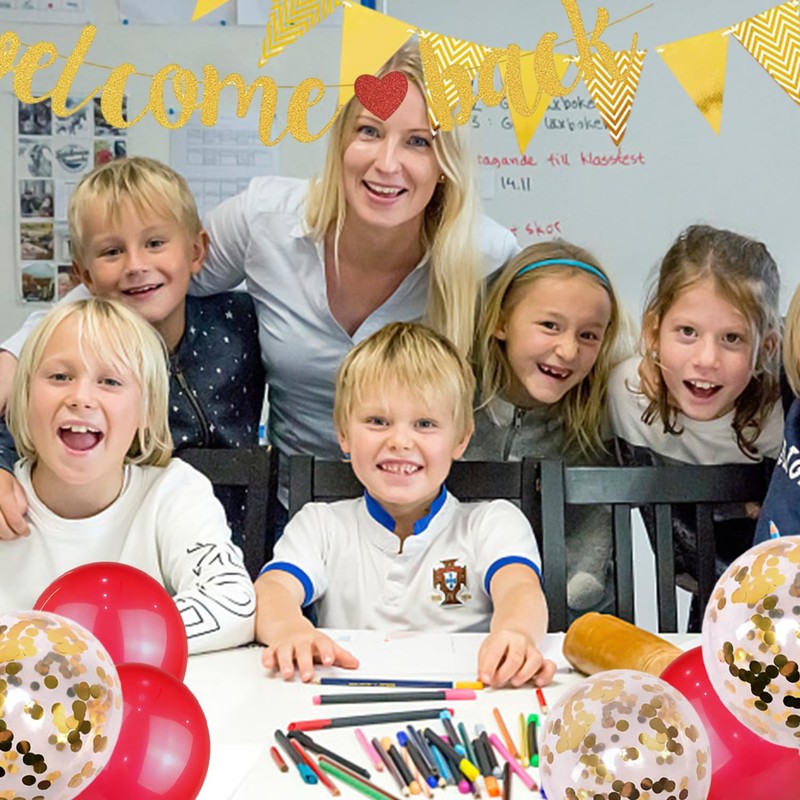 Set of 11 Welcome Back Wreaths, Welcome Back Decorations, Pennant