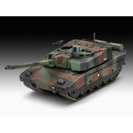Revell Model Kit Leclerc (T.5) | French Battle Tank | With Rotating Tower & Detailed Surfaces | Includes Glue and Brush