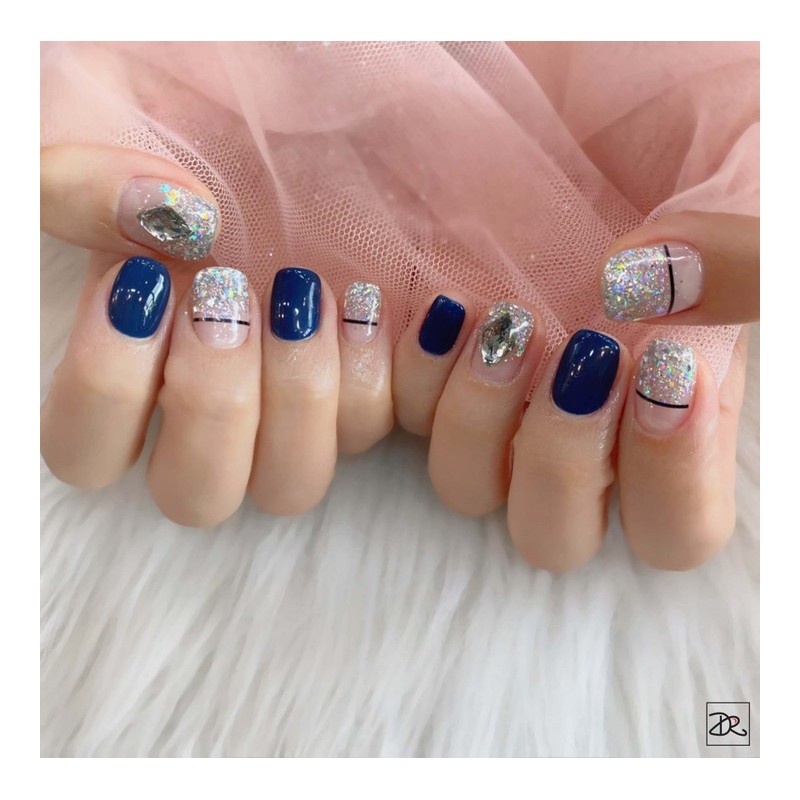 Next day delivery⭐Pearl gradient navy nail⭐ / 다음날 발송⭐펄그라데이션 네이비네일⭐