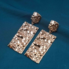 Allereya Vintage Geometric Square Earrings Large Hammered Square Dangle Earrings Gold Rectangle Earrings Statement Square Drop Earrings Jewelry for Women and Girls (Gold)