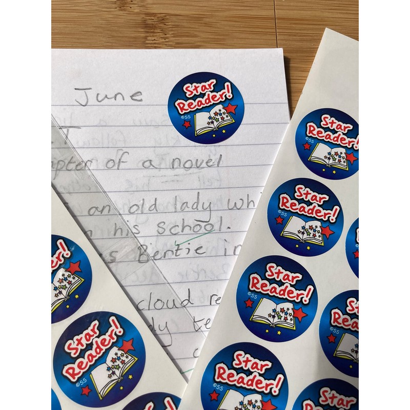 SuperStickers 'Star Reader!' 28mm Stickers. Pack of 125.