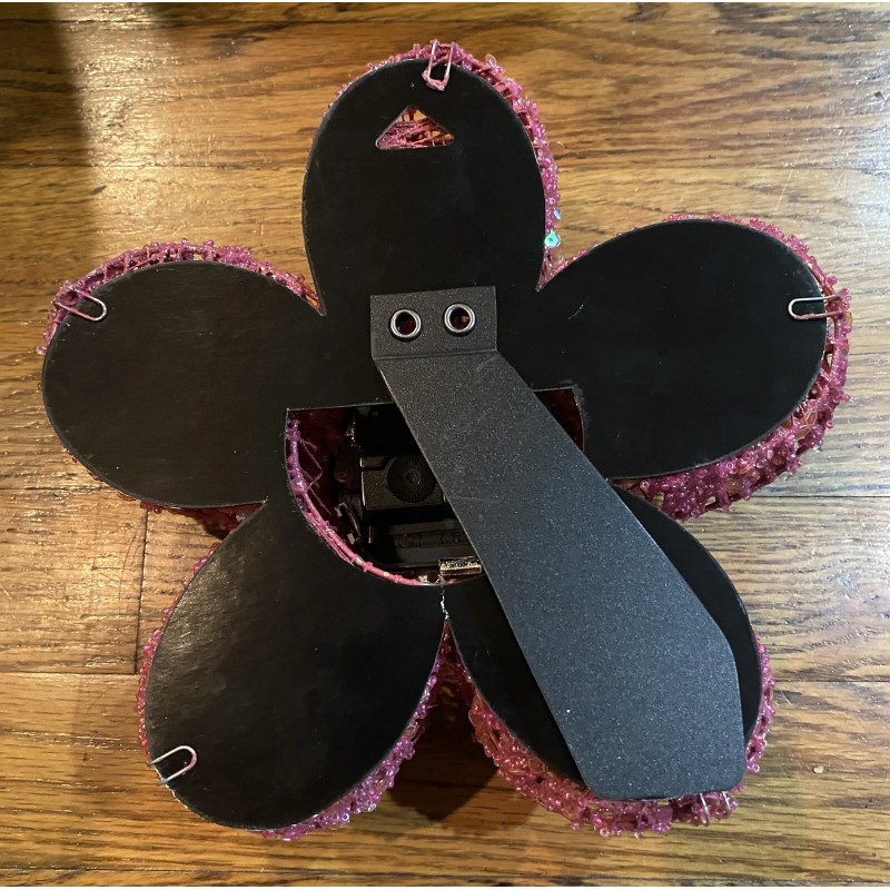 Molly ‘n Me Pink Wire Flower Clock