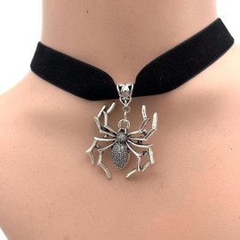 Inilbran Boho Velvet Spider Choker Necklace Vintage Spider Pendant Necklace Black Ribbon Spider Necklace Punk Spider Satin Ribbon Necklace Jewellery for Women and Girls, Zinc
