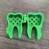 Estuche protector para cabezal de cepillo de dientes con orificio
