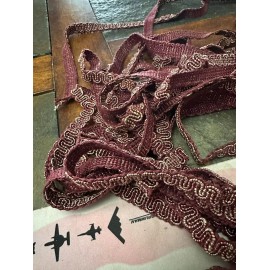 Unbranded 1 Yard of Maroon and Khaki colored sewing TRIM ~ 1/2 "  Wide