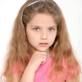 925 Sterling Silver Light Green Simulated Peridot Birthstone Cubic Zirconia Bezel Ring For Little Girls Size 3 - Stylish & Classic Simulated Birthstone Rings for Girls - August Birthday Gifts