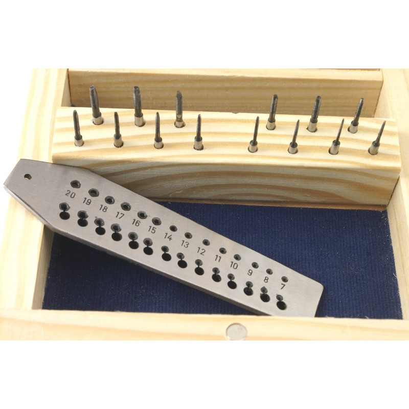 Tap and Die Set 15 pcs. In a Wooden Box