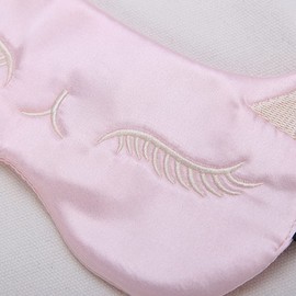 AKOAK 1 Pack Sleeping Eye Mask Cute Cat Silk Sleeping Eye Mask Breathable Comfortable Light Proof Sleep Protective Eye Mask with Adjustable Lacing for Girls, Kids, Women Traveling for Naps (Pink)
