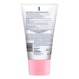 Gel Limpiador Exfoliante Facial NIVEA Agua De Rosas y Ácido Hialurónico 150ml