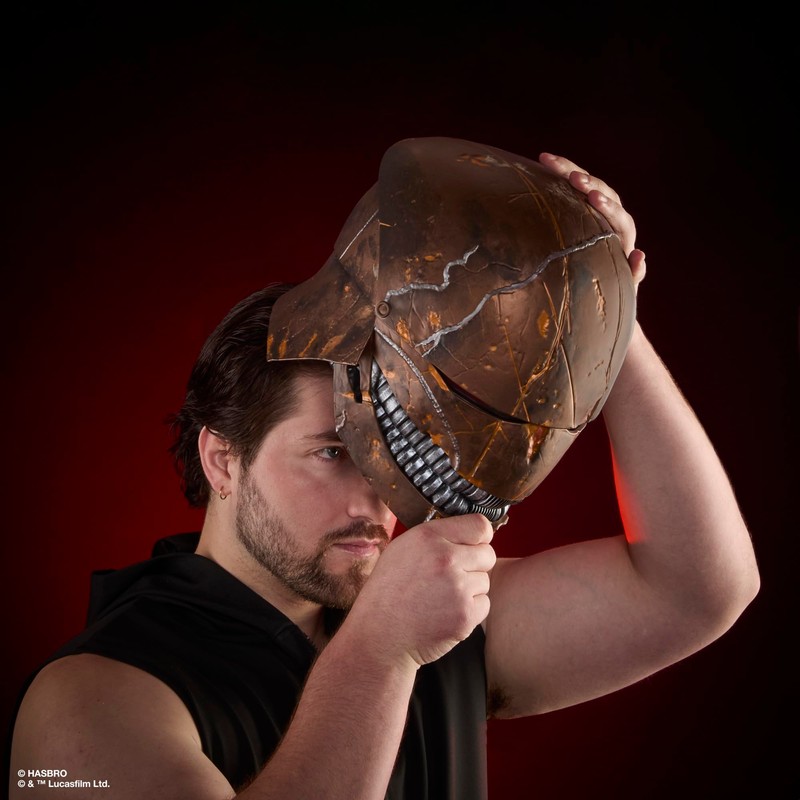 STAR WARS The Black Series The Stranger Premium Electronic Helmet,