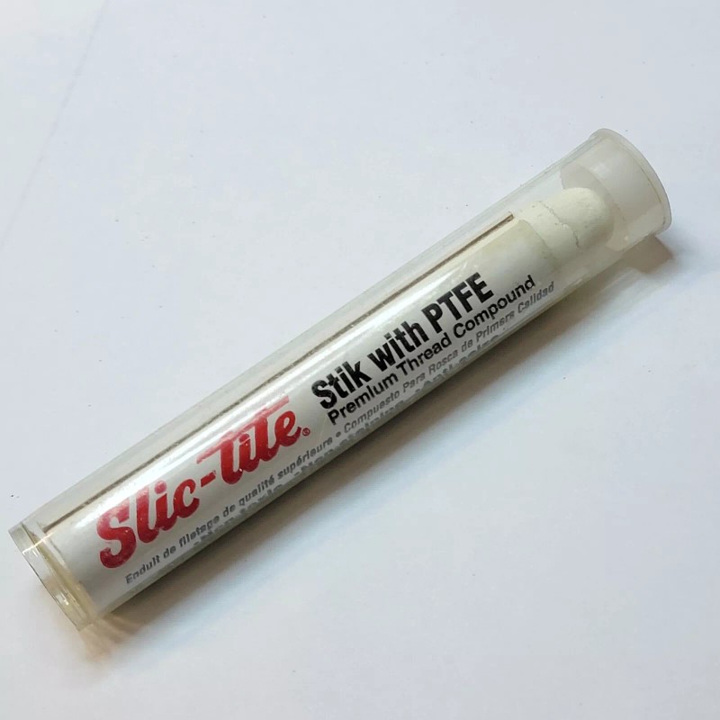 LA CO NEW Laco 41600 Slic-tite STIK 1 1/4 oz.