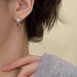Aneneiceera Crystal Star Stud Earrings Punk Star Earrings Pentagram Earrings Silver Rhinestone Star Stud Earrings Sparkling Statement Prom Star Earrings Jewellery for Women and Girls