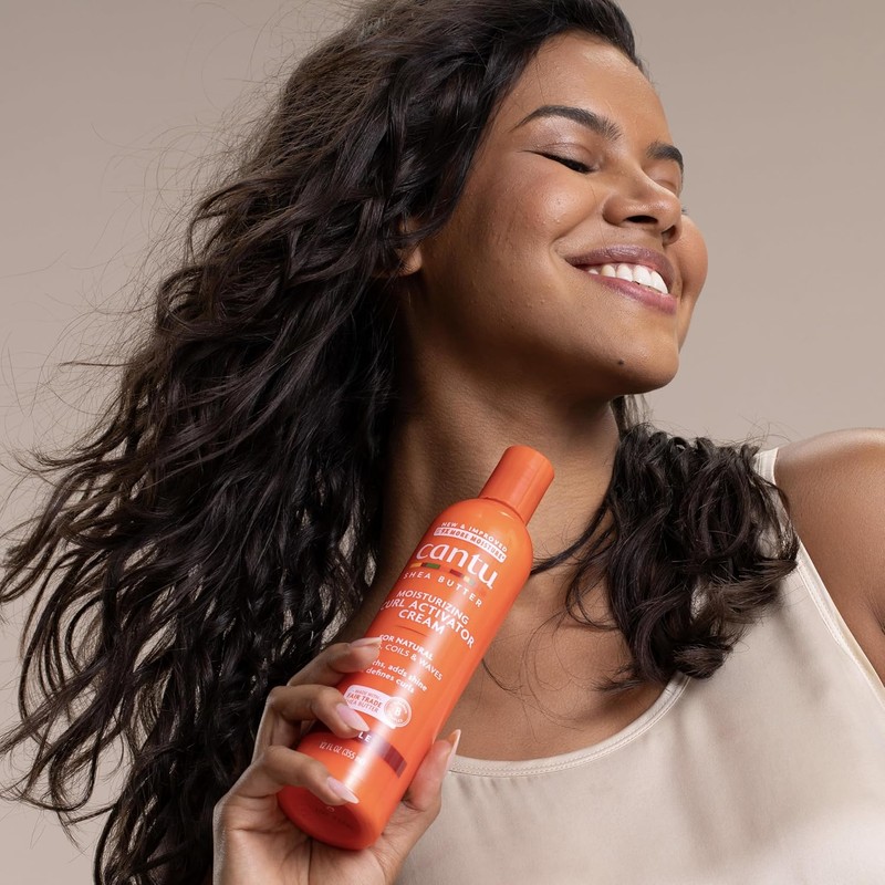 CANTU - Crema humectante activadora de rizos con manteca de