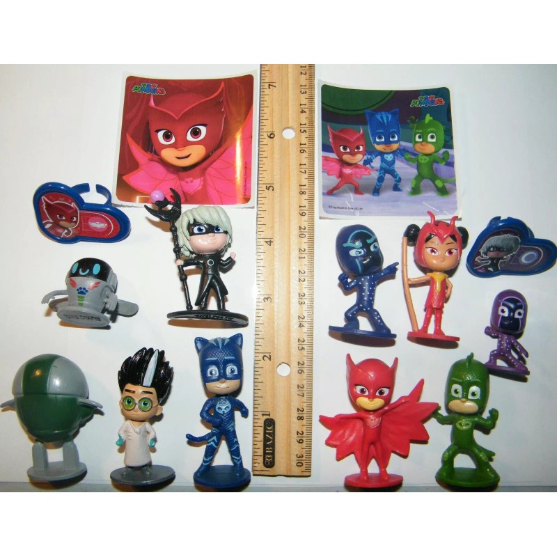 PJ Masks Party Favors 14 Set with 10 Fun Figures,