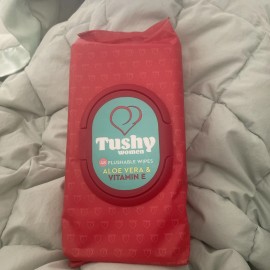 Tushy Women Aloe Vera Vitamin E Flushable Gentle Wipes Resealable Pack