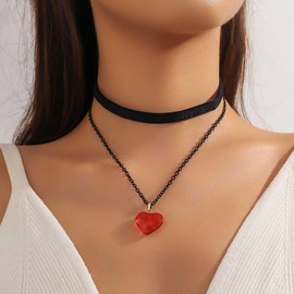 Jugielu Boho Layered Heart Choker Necklace Black Velvet Collar Necklace Red Resin Heart Necklace Heart Velvet Necklace Puffed Heart Chain Necklace Jewelry for Women