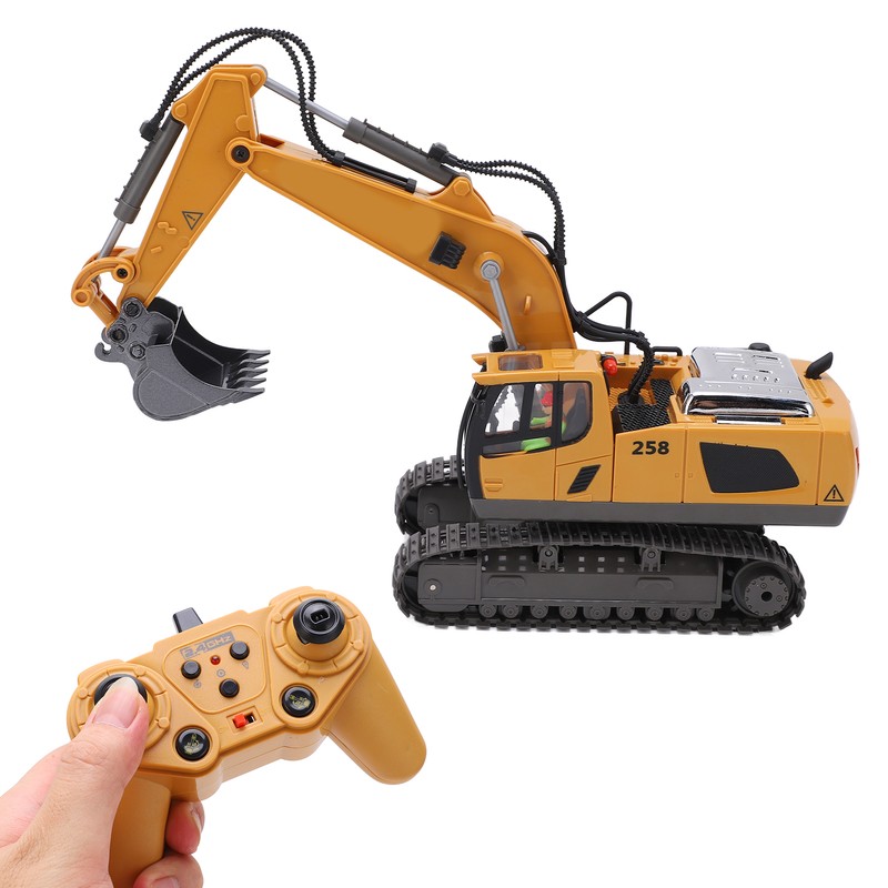 1/20 Excavator Rotate 680 Degrees 11 Channel Crawler Excavator Competition
