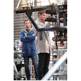 Bones Michael Grant Terry as Wendell Bray Standing in Lab Arms Up Working and T.J. Thyne as Dr. Hodgins Standing in Background Arms Crossed 8 x 10 Photo