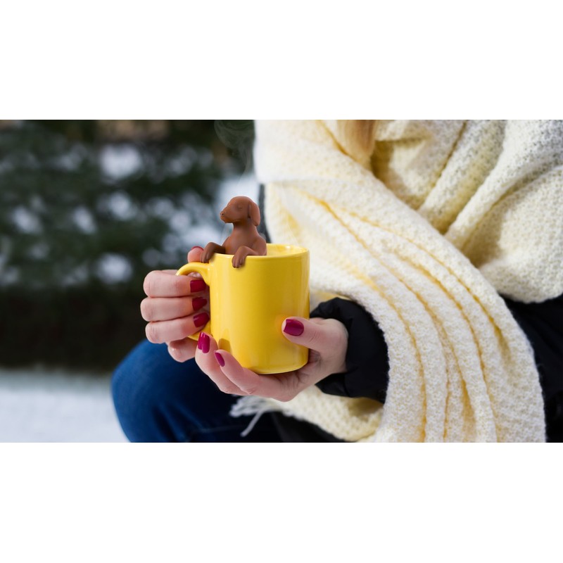 Fred Hot Dog Tea Infuser, Brown