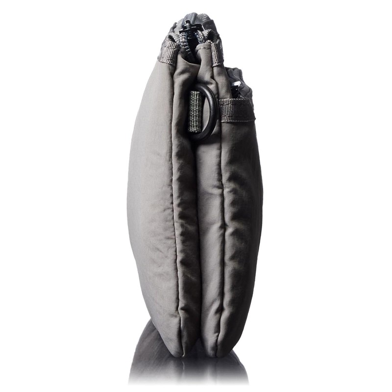 Umbro Sacoche Soft Lightweight Nylon Shoulder Bag with Logo Embroidery,