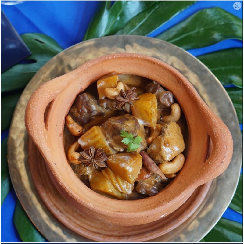 Blue Elephant Royal Thai Cuisine Massaman Curry Sauce, 300g, Gluten-Free