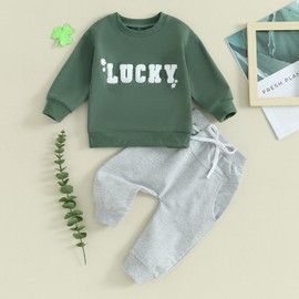 Toddler Baby Boy St. Patrick's Day Outfit Mama's Lucky Charm Sweatshirt and Jogger Pants Set Irish Outfit (Green-Lucky Letters, 2-3 Years)