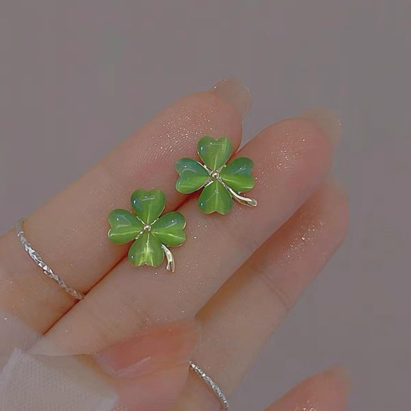 St Patricks Day Earrings for Women, Trendy Statement Four Leaf