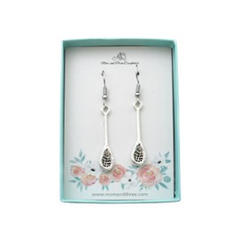 Lacrosse Stick Earrings in Silver Toned Metal. Lacrosse Earrings. Lacrosse Gifts. Lacrosse Jewelry. Lacrosse Charm.