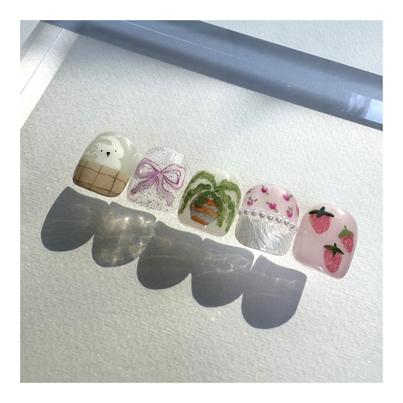 [Ar] Specializing in handmade nail tips and drawing nail art