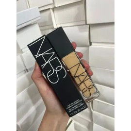 Nars Natural Radiant Longwear Foundation 100% Fiji