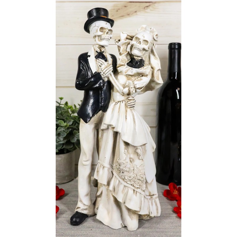 Love Never Dies Wedding Bride And Groom Skeleton Couple In