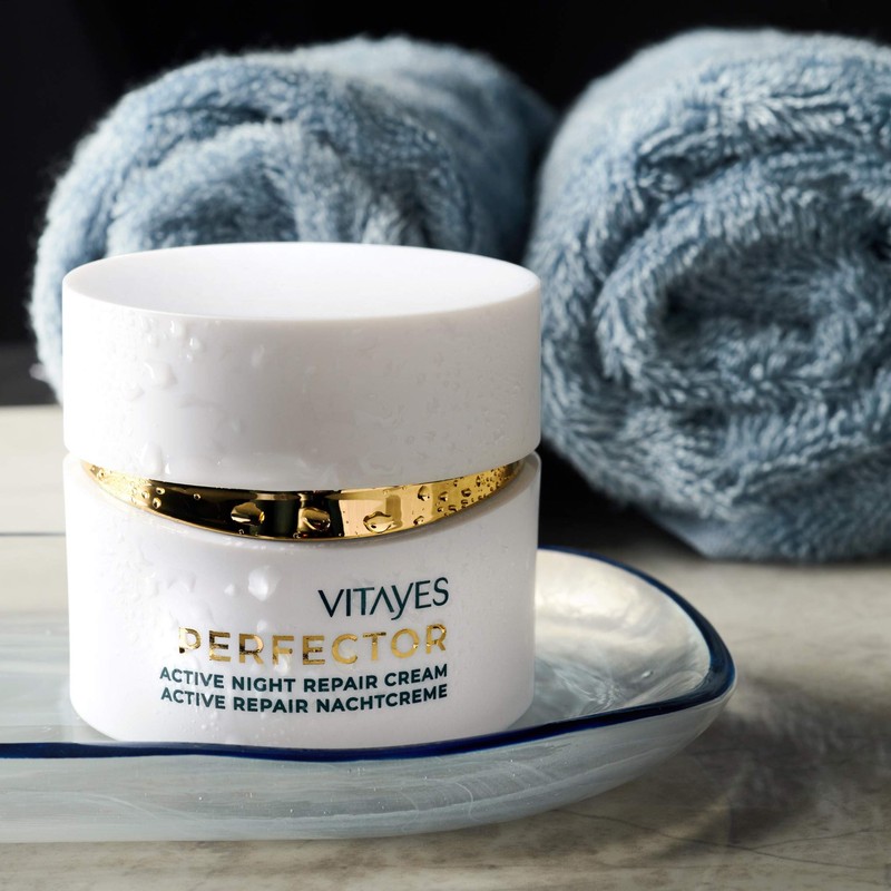 VITAYES Night Cream with Hydrasalinol and Active Repair Complex, Anti-Ageing