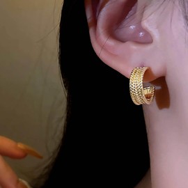 TseenYi Vintage Metal Chunky Hoop Earrings Gold C Shape Huggie Earrings Open Thick Huggie Earrings Wide Geometric Chunky Open Hoop Earrings Jewellery for Women and Girls, Metal