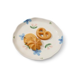 Koythin Ceramic Dessert Plates, Cute Fruits Dinner Plate, Creative Plates Design, Printed Flowers Dinnerware for Office and Home, Kitchen Plates for Desserts (Blue Flowers and Tulip)