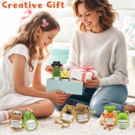 RSZBUMY Emotional Support Crochet Vegetables Animals Potato Pickle Set with Positive Note,Cute Present for Mother Women Coworker Friends,Emotional Support Pack for Decor Desk Home Office(5PCS)