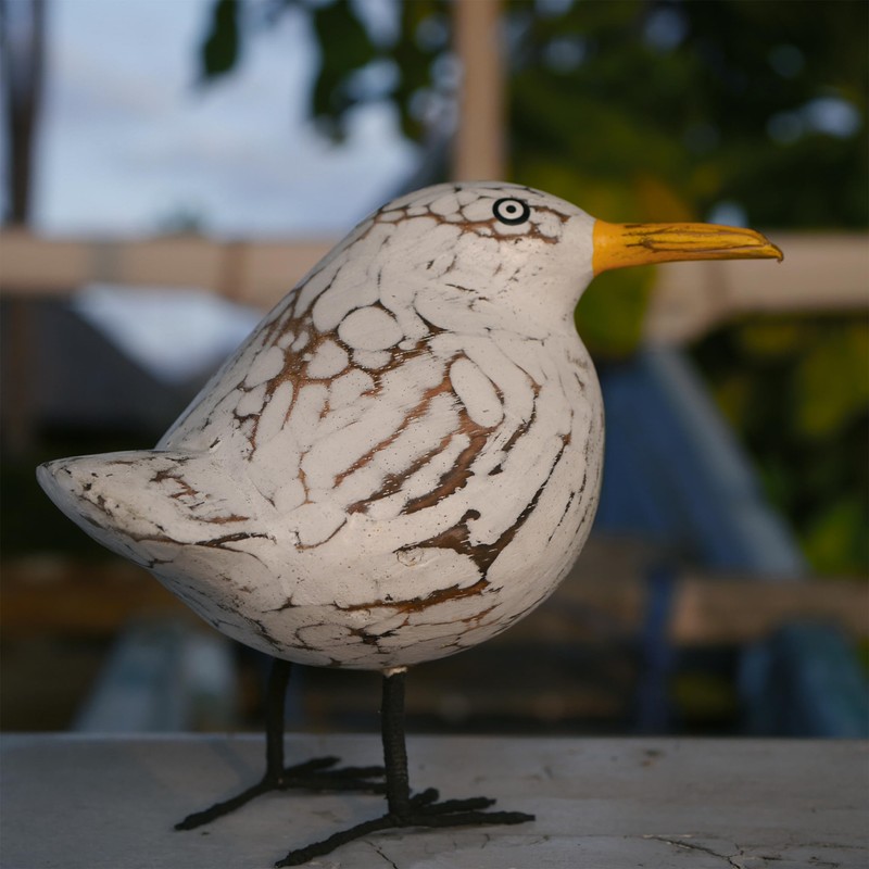ART-CRAFT Hand-carved decorative seagull in shabby chic style, maritime wooden