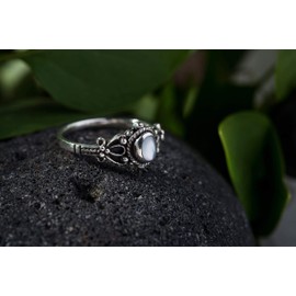 WINDALF Roxia Delicate Lucky Ring 9 mm Mother of Pearl Elves Ring Bohemian Silver Ring 925 Sterling Silver, Fabric, Mother of Pearl