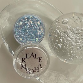 Really strange Real Mysterious Princess Elsa Nail Glitter / 리얼묘해 프린세스 엘사 네일 글리터
