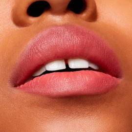 Labial Mac Powder Kiss Velvet Blur Slim Stick Color Sheer Outrage                                                                                     