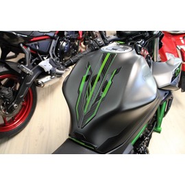 Tankpad 3D Tank Protector Carbon Look Compatible with Kawasaki Z650 Green X508307VA