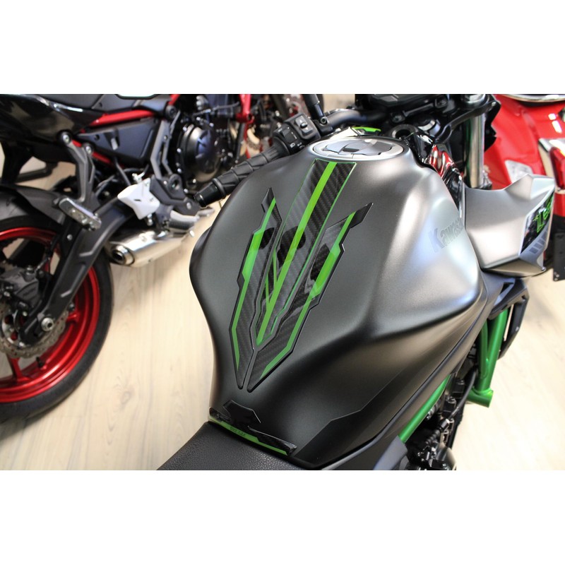 Tankpad 3D Tank Protector Carbon Look Compatible with Kawasaki Z650