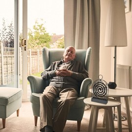 Moskito Spulenhalter,Metall Mückenspirale Räucherstäbchenhalter,Mosquito Coil Holder,Tragbarer Räucherspiralen Halter,Vogelkäfig Mückenspirale Behälter,mit Griff,für Zuhause, Außenbereich(Schwarz)