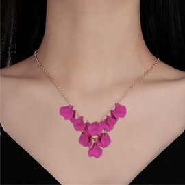 DEYOUM Flower Rose Petals Necklace for Women Trendy Romantic Matte Flower Rose Petals Floral Layered Necklace Summer Beach Party Jewelry (rose red)