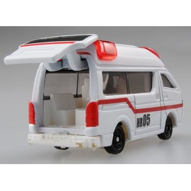 Tomica Hyper Rescue HR05 mobility ambulance