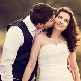 To My Wife Necklace for Women Soulmate Necklace Sparkly Crystal Necklace Love Knot Pendant Necklace for Wife Birthday Jewelry Gift from Husband Anniversary Valentines Day Love Gift for Women