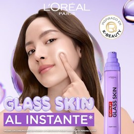 L'Oréal Paris Revitalift Glass Skin 50ml Crema Líquida HIDRATA, RELLENA Y ILUMINA con Ácido Hialurónico, Pantenol y Vitamina C. PARA UN EFECTO GLOW