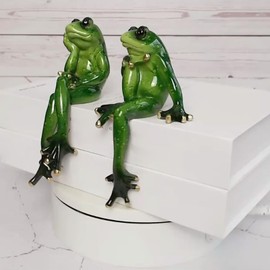 Bouasgh Decoration for Work Green Frog Couple Statues, Cute & Funny Resin Frogs Sculpture Birthday Valentine` s Day Gifts, Collectible Figurines (Flying) Resin Ornament (Green, 16. 5cm)